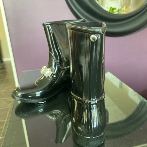 Michael Kors Glossy Black Winter Boots - Picture 4 of 5